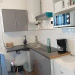 Modern Apartment! * آزبروك